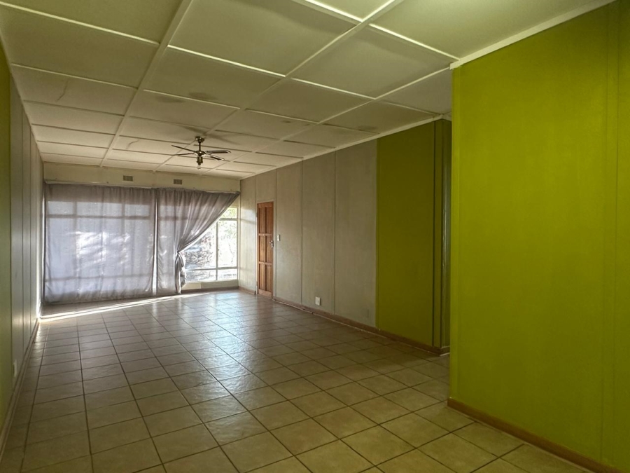 4 Bedroom Property for Sale in Dealesville Free State
